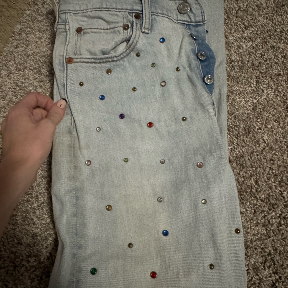Levi ribcage straight Embellished Jeans. Fits more like 27